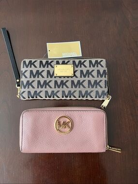 Michael Kors Pink Leather Zip Wallet and black MK Logo Wristlet Set